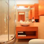 Luxury Space At The Address In Апартаменты